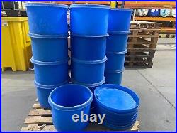 21 large storage/mixing tubs 9 with lids