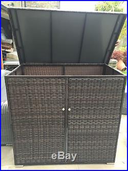 Large Rattan Static Caravan Storage Storage Shed / Box / Chest / Trunk