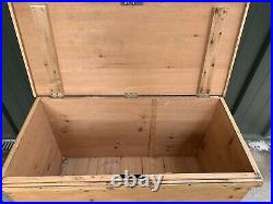 Large Antique Pine Blanket Toy Ships Tool Vinyl Storage Box Trunk Ottoman Table
