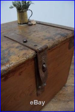 Large Old Pine Storage Trunk Munitions Chest Coffee Table Blanket Box, well aged