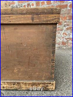 Large Rustic Distressed Pine Storage Box / Storage Chest Tool Box / Toy Box