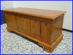 Large Solid Pine Trunk Blanket Chest Coffee Table Toy Box Shoe Storage Bench