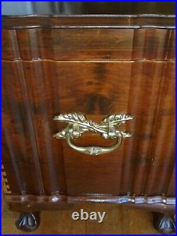 Large Vintage Walnut Blanket Chest Storage Box Coffer With Inner Tray