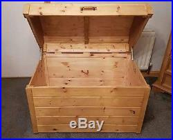 Large treasure chest