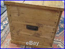 Vintage large old pine lidded Country House storage chest/toy box/coffee table