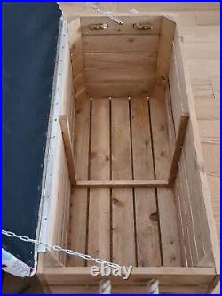 Wooden storage box with seat Lid